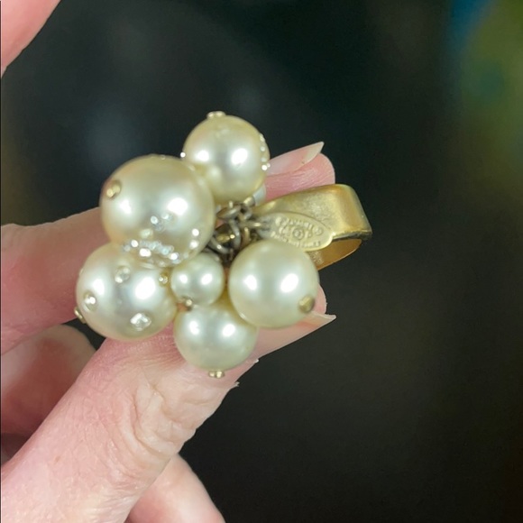 WOW POSHMARK - Authentic CHANEL SUPERMODEL FESTIVAL Bold & Gold & Pearl Ring - Picture 13 of 15